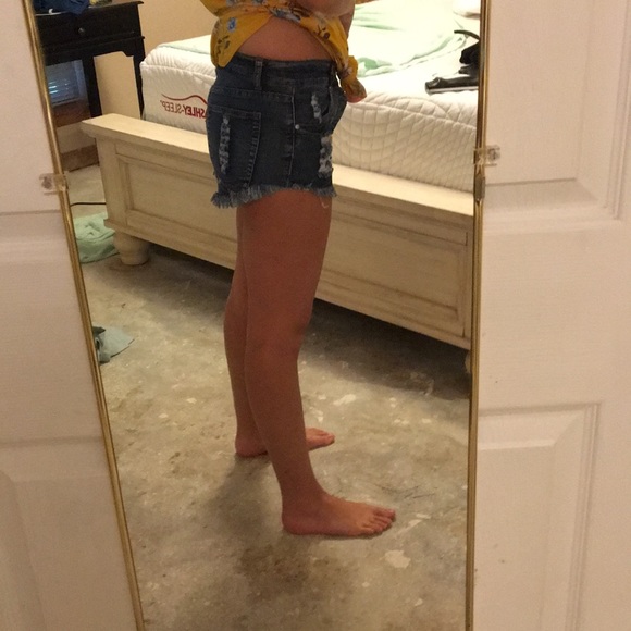 Kaba Blue Jean Frayed Shorts NWT - Picture 6 of 6